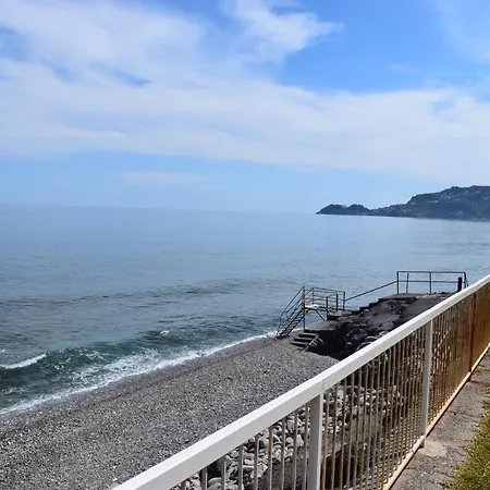 Attico View Apartman Letojanni